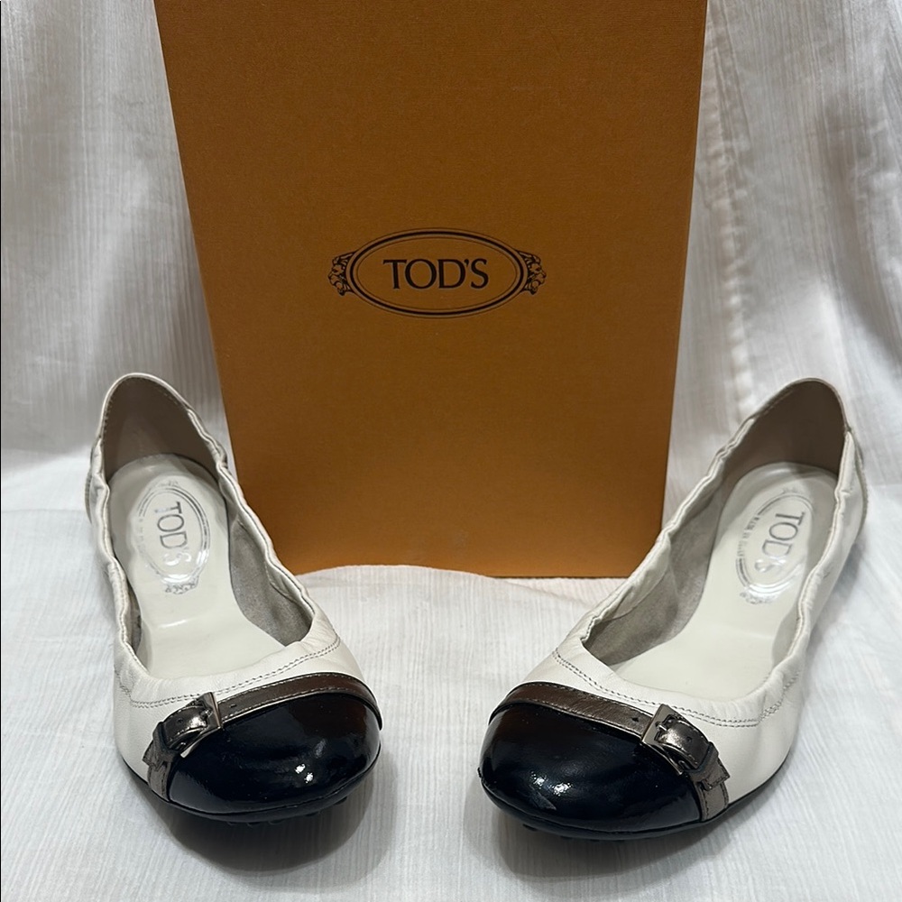 TOD'S Women's Black and White Leather Shoes